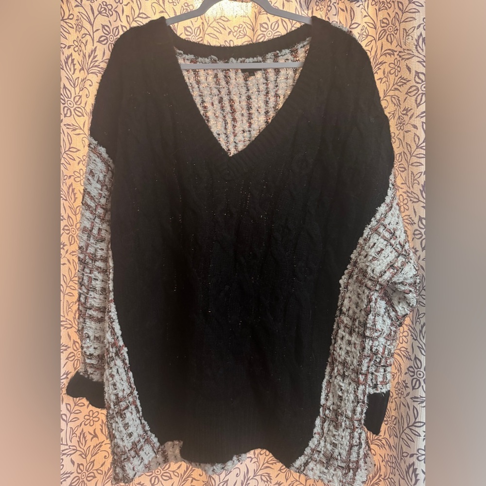 Buckle black sweater